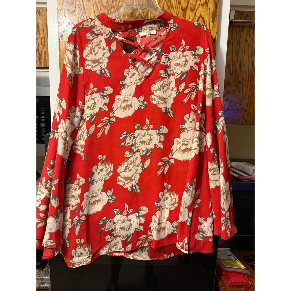Easel Red Floral Bell Sleeve‎ Blouse Lattice Neck Strappy Boho Top Large